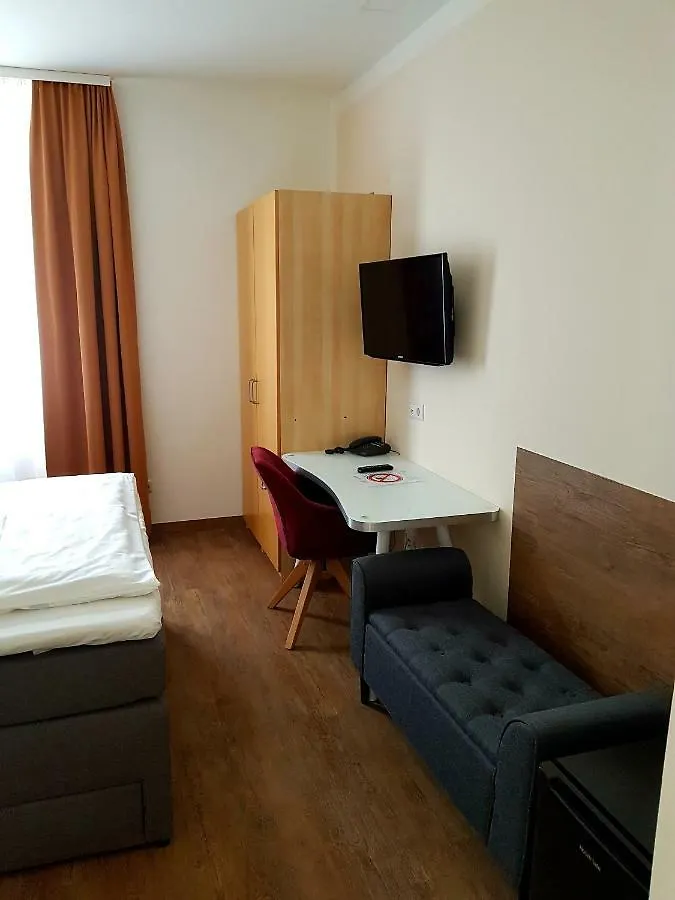 Hotel PrimaVera parco Fürth
